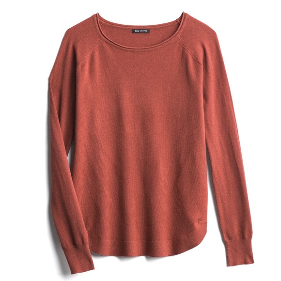 valencia curved hem pullover